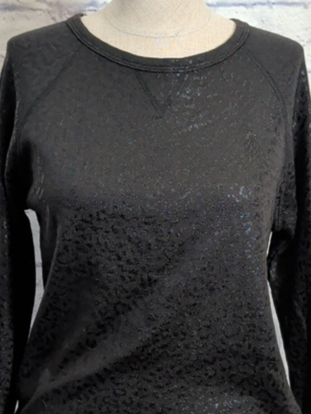 OBEY Black Long-Sleeve Shimmer Animal-Print Pullover - XS